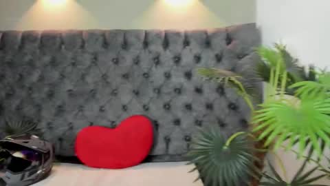 Snapshot of alan_redinger chatting on 23, 10, 2025 Alan online show from 23, 10, 2025