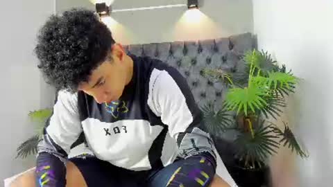 Snapshot of alan_redinger chatting on 25, 10, 2025 Alan online show from 25, 10, 2025