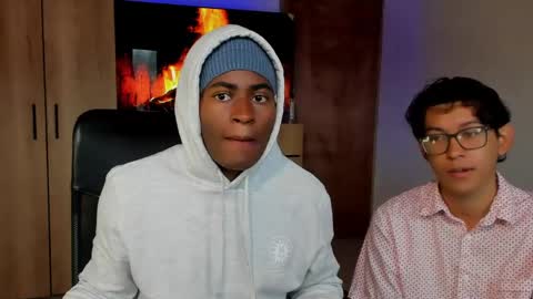 Snapshot of alan_scot chatting on 7, 6, 2026 Alan and Criss - WE JUST FRIENDS WITH BENEFITS BOTH VERS online show from 7, 6, 2026