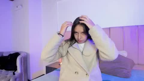 alana_gv1 online show from 19, 3, 2026