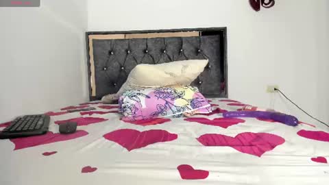 Alana online show from 9, 6, 2026