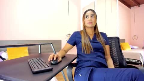 Snapshot of alana_suares chatting on 5, 1, 2026 Alana online show from 5, 1, 2026