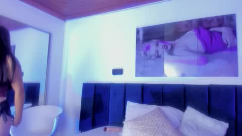 AlanaaScott  online show from 18, 12, 2025