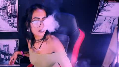 alanadelray online show from 3, 11, 2025