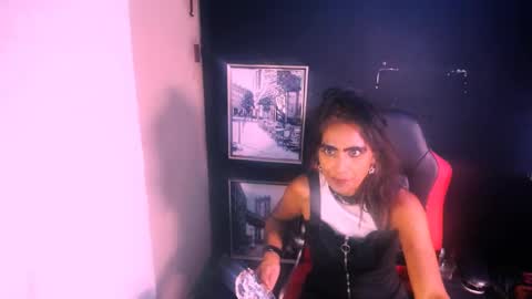 alanadelray online show from 13, 11, 2025