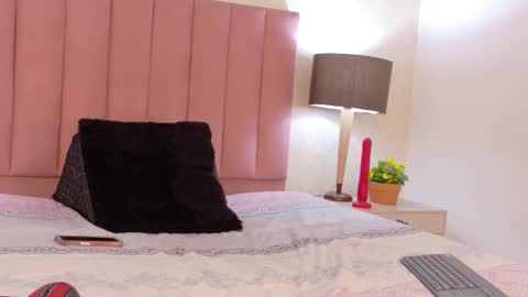 alana online show from 28, 3, 2026