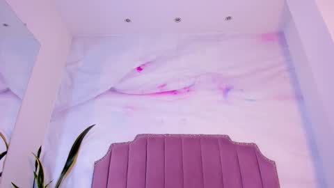 Alana Kim online show from 13, 10, 2025