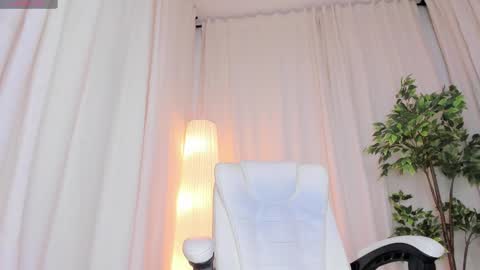 Alana silvana online show from 8, 3, 2025