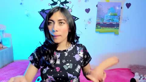 Snapshot of alanalois_ chatting on 18, 9, 2025 ALANA Please follow me  online show from 18, 9, 2025