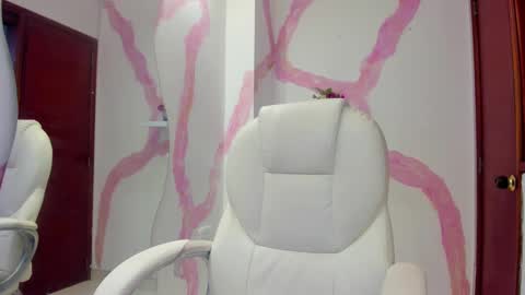 Alana Ryder online show from 4, 12, 2024