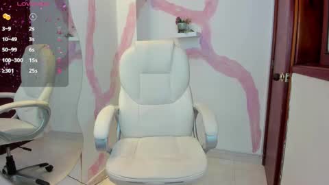 Alana Ryder online show from 15, 12, 2024
