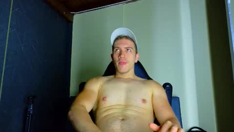 Snapshot of alanferrer chatting on 16, 3, 2026 Alan Ferrer online show from 16, 3, 2026