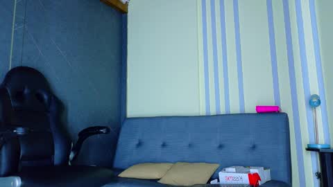 Snapshot of alanferrer chatting on 2, 4, 2026 Alan Ferrer online show from 2, 4, 2026