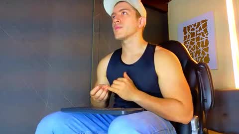 Alan Ferrer online show from 25, 5, 2026