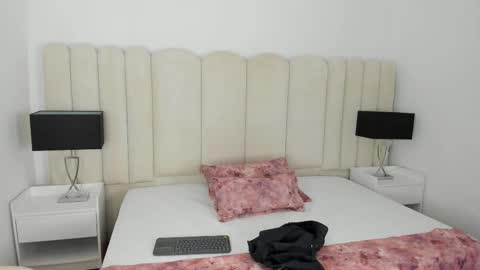 Alanha  online show from 20, 12, 2025