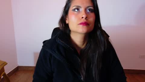 Snapshot of alanis_22 chatting on 17, 5, 2026 alanis online show from 17, 5, 2026