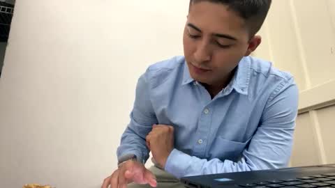 Snapshot of alanj998 chatting on 12, 1, 2026 alanj998 online show from 12, 1, 2026