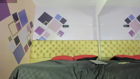 Alanna Fox  online show from 14, 10, 2025