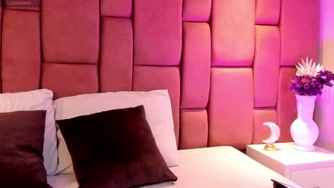 Alanna Jonnes online show from 18, 9, 2025