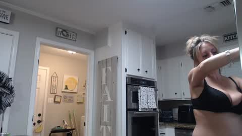 Alanna Rack online show from 13, 9, 2025