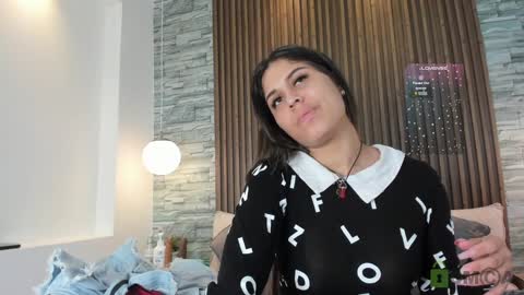 Snapshot of alannavidal chatting on 2, 2, 2025 alannavidal online show from 2, 2, 2025