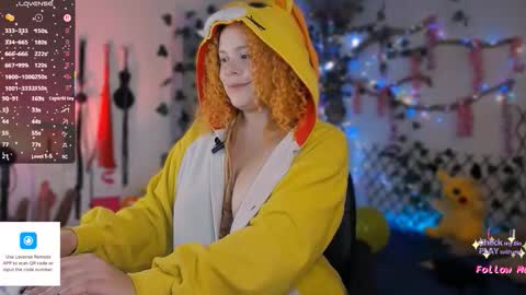 Snapshot of alaska_colors chatting on 11, 10, 2025 Caro online show from 11, 10, 2025