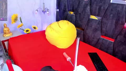 Alazsanna online show from 9, 5, 2026