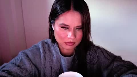 Snapshot of alba_toro535670 chatting on 7, 1, 2026 alba_toro535670 online show from 7, 1, 2026