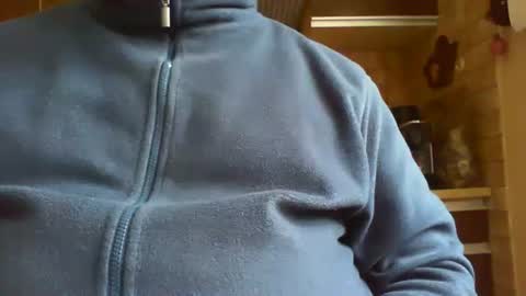 Snapshot of albert29 chatting on 17, 9, 2025 albert29 online show from 17, 9, 2025