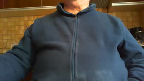 Snapshot of albert29 chatting on 16, 10, 2025 albert29 online show from 16, 10, 2025