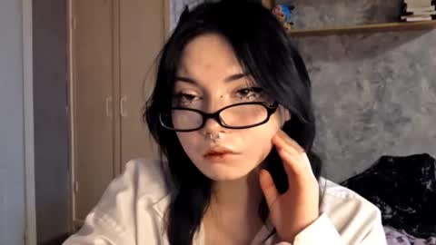 Snapshot of alberthamazierski chatting on 5, 12, 2025 Im Katrina online show from 5, 12, 2025