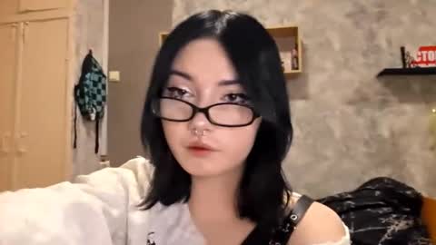 Snapshot of alberthamazierski chatting on 18, 12, 2025 Im Katrina online show from 18, 12, 2025