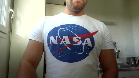 Snapshot of albi4reveur chatting on 17, 9, 2025 albi4reveur online show from 17, 9, 2025