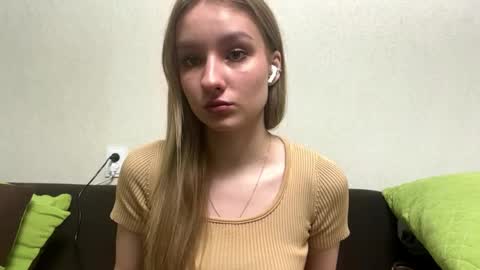 Snapshot of albinaallgood chatting on 25, 3, 2026 Lina online show from 25, 3, 2026