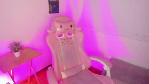Alejandra  online show from 14, 5, 2026