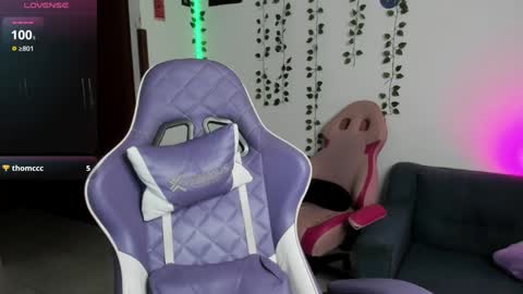 Snapshot of ale_petitee chatting on 9, 1, 2025 alexa online show from 9, 1, 2025