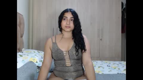 Snapshot of aleejhandra chatting on 16, 1, 2025 alejandra online show from 16, 1, 2025