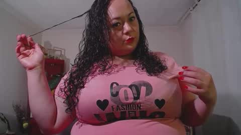 Snapshot of aleia_taylor chatting on 3, 10, 2025 aleia taylor online show from 3, 10, 2025