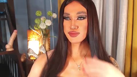 aleinacroft online show from 5, 3, 2025