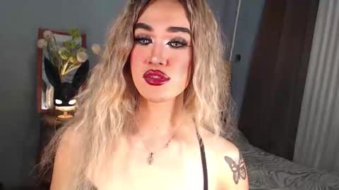 aleinacroft online show from 2, 10, 2025