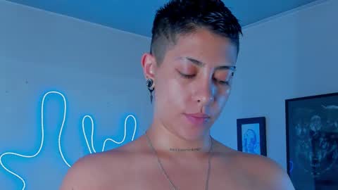 Alejandra online show from 25, 9, 2025