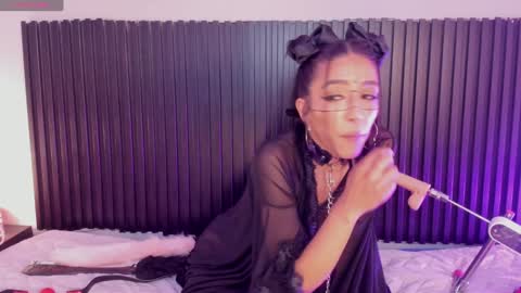 aleja__slav3 online show from 28, 1, 2025