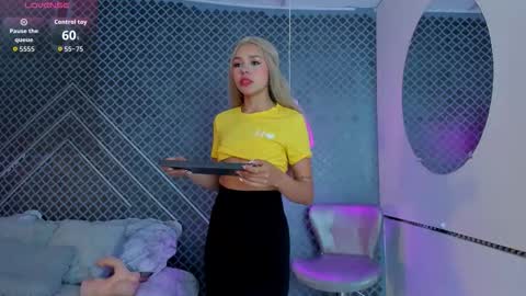 aleja_bloom online show from 26, 3, 2026
