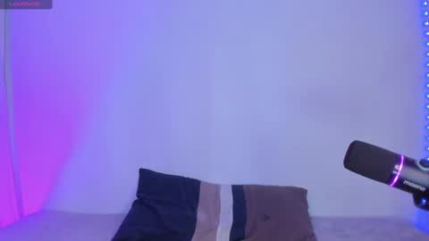 Snapshot of aleja_rossi chatting on 13, 12, 2024 Aleja online show from 13, 12, 2024