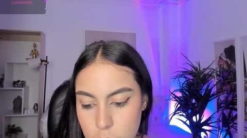 Snapshot of alejaa___ chatting on 7, 3, 2025 Alejandra online show from 7, 3, 2025