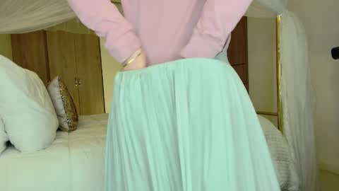 ALEJADOLLTS online show from 3, 4, 2026