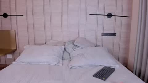 alejandra_marin_ online show from 13, 5, 2026