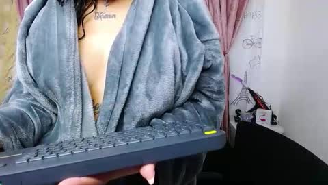 ALEJANDRA online show from 28, 10, 2025