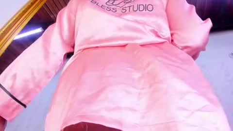 ALEJANDRA  online show from 24, 1, 2025