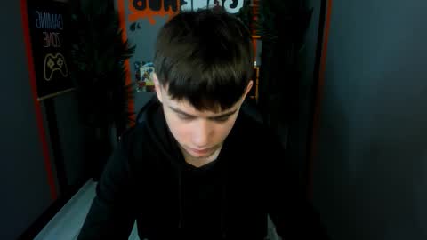 Snapshot of alejandro_ellias chatting on 18, 3, 2026 Alejandro online show from 18, 3, 2026